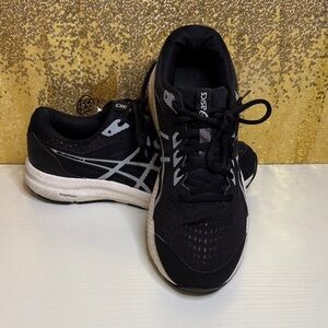 ASICS Gel-Content 8 Running Shoes in Black and White